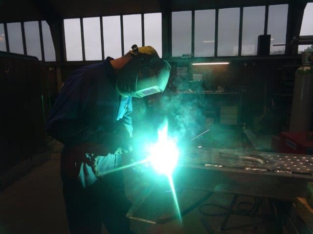 Lasbedrijf en lastechnieken: MIG, MAG, TIG en elektrode. Aluminium ...